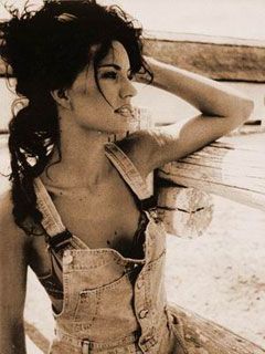 Shania Twain - wallpaper preview