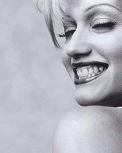 Gwen-Stefani  - wallpaper preview