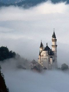 Neuschwanstein Castle - wallpaper preview