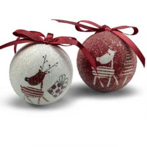 Ren Geyiği ile Noel Süsleri