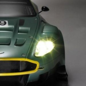 Aston Martin Yarış Arabası