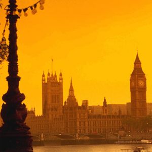 Güneş Batarken Londra Silueti