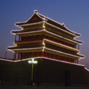 Aydınlatılmış Geleneksel Pagoda