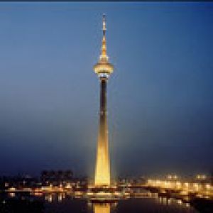İkonik Kule Gece
