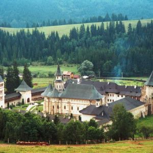 Güzel Dağ Manastırı