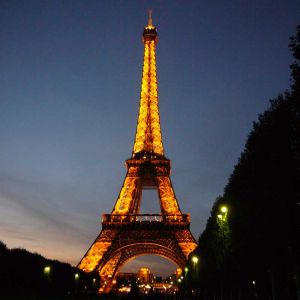 Gece Eiffel Kulesi