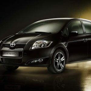 Toyota Auris Siyah Araba