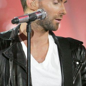Adam Levine Canlı Performans