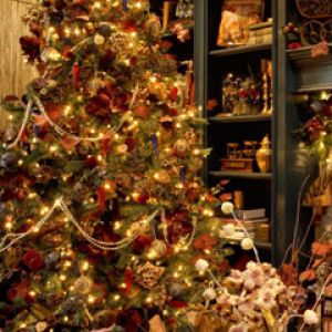 Güzel Noel Ağacı Süslemesi