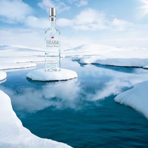 Premium Vodka Buzlu Manzarada