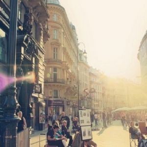 Güneşli Şehir Caddesi