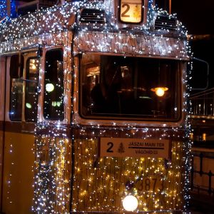 Şenlikli Süslenmiş Tramvay