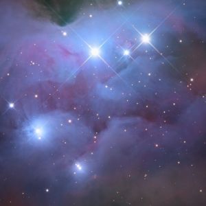 Etkileyici Nebula ve Yıldızlar