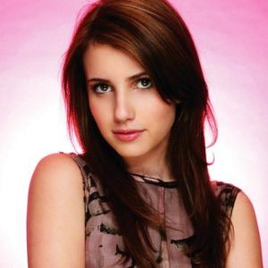 Emma Roberts Glamour Portresi