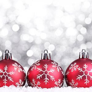 Kırmızı Noel Süsleri