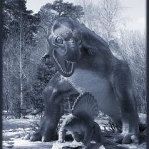 Doğa İçinde Dinozor Heykeli
