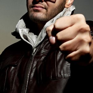 Şık Müzik Sanatçısı