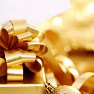Altın Noel Hediyesi