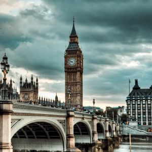Big Ben ve Westminster Köprüsü