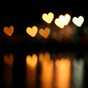 Kalp Bokeh Işıkları